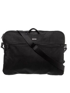 TUMI Black Laptop Briefcase - Sleek Professional Carrying Case